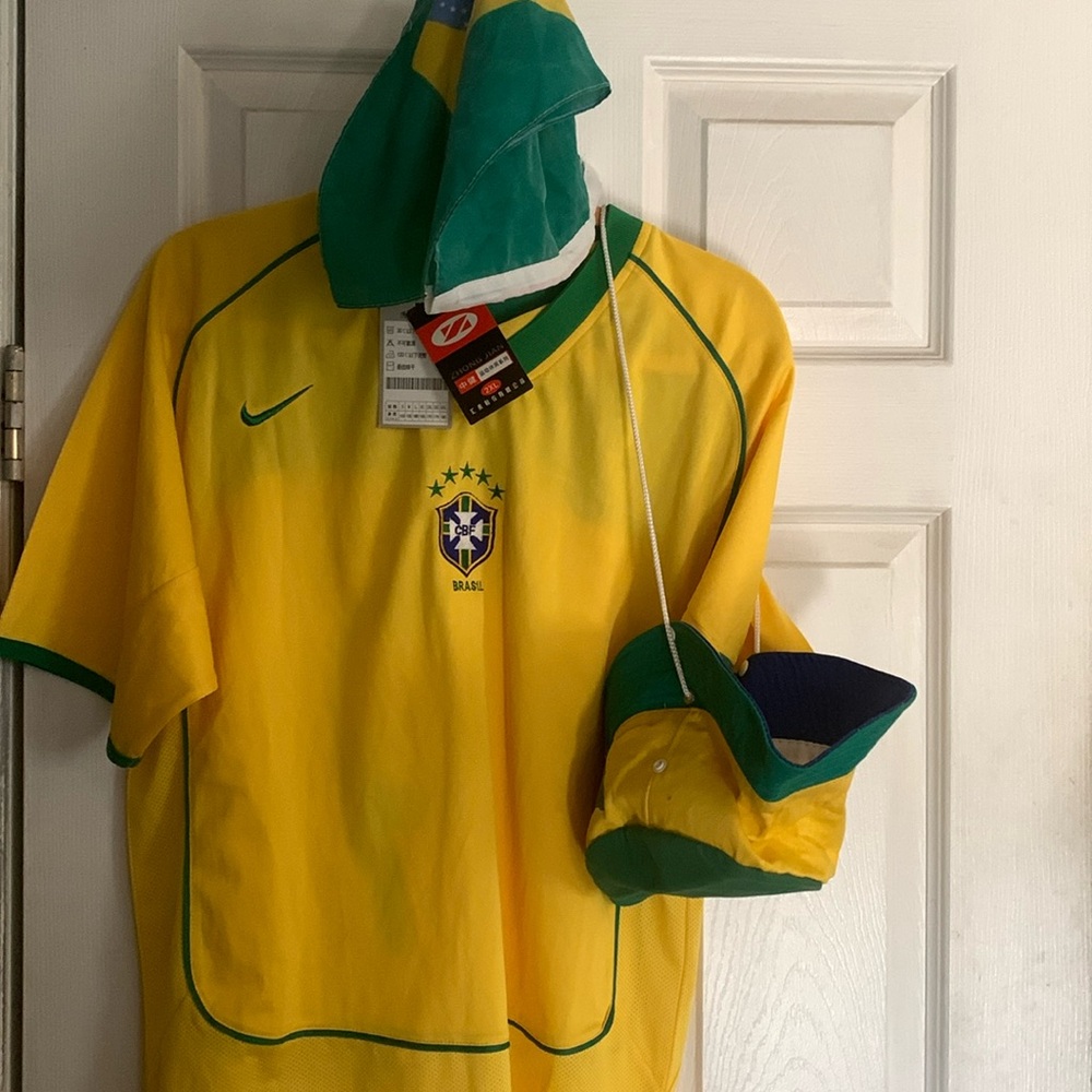 Bundle of NWT 3 items Brazilian football Jersey with hat and small flag